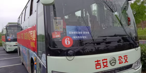 吉安公交为群众办实事，专车接送运动员、体考生参赛